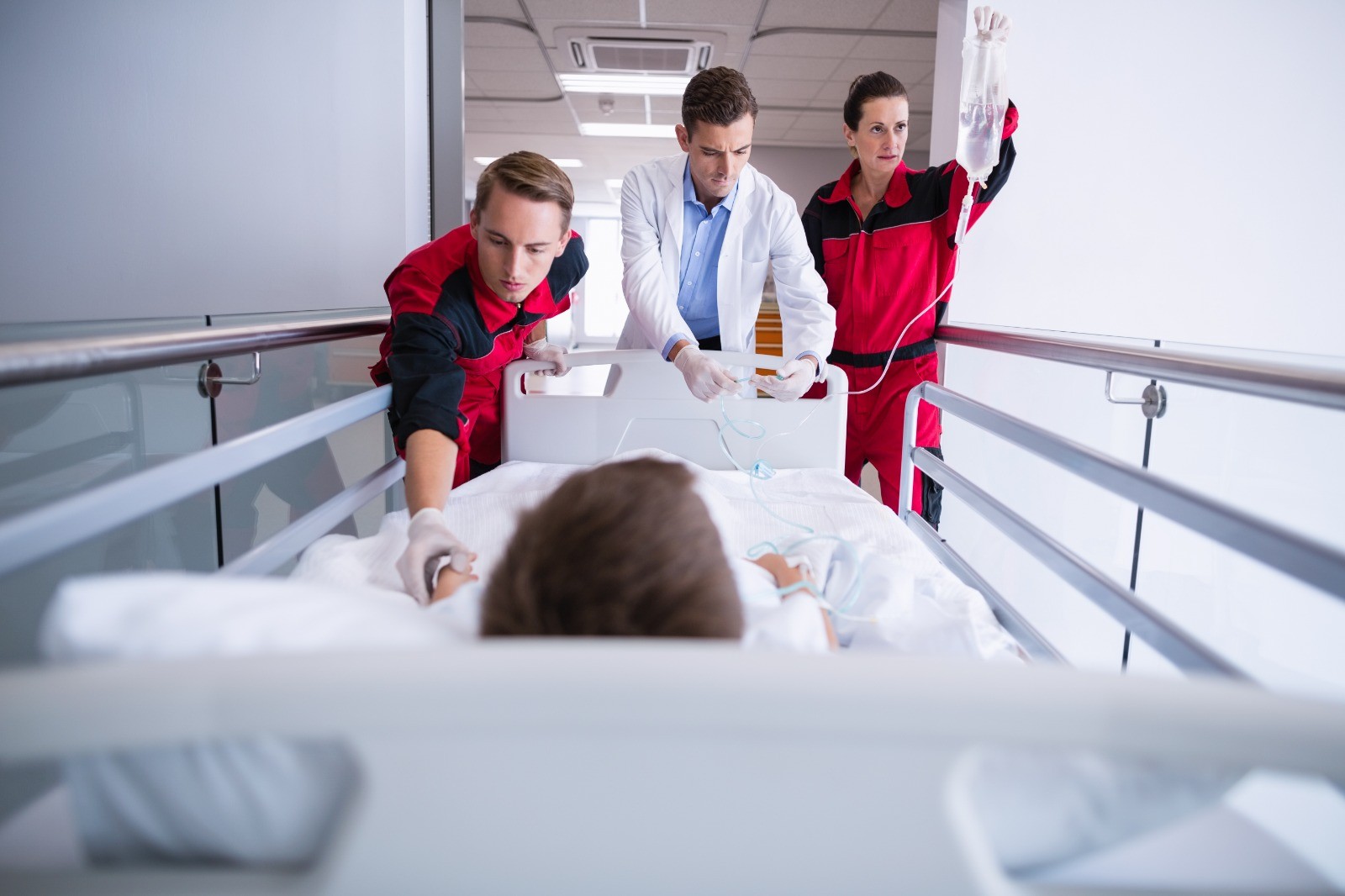 Ambulans acil sağlık hizmetlerinin temelidir.